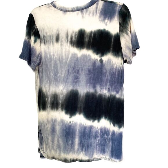 SavLaBrant Boutique Blue Tie Dye Key Hold Tie Front Short Sleeve Shirt Medium - Picture 2 of 5